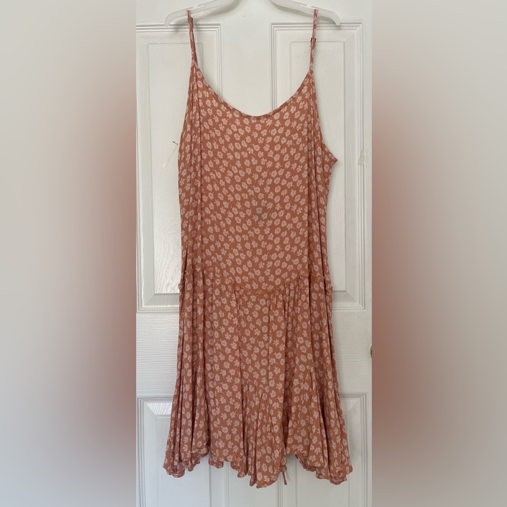 Wild Fable Floral Print Dress in Peach and White